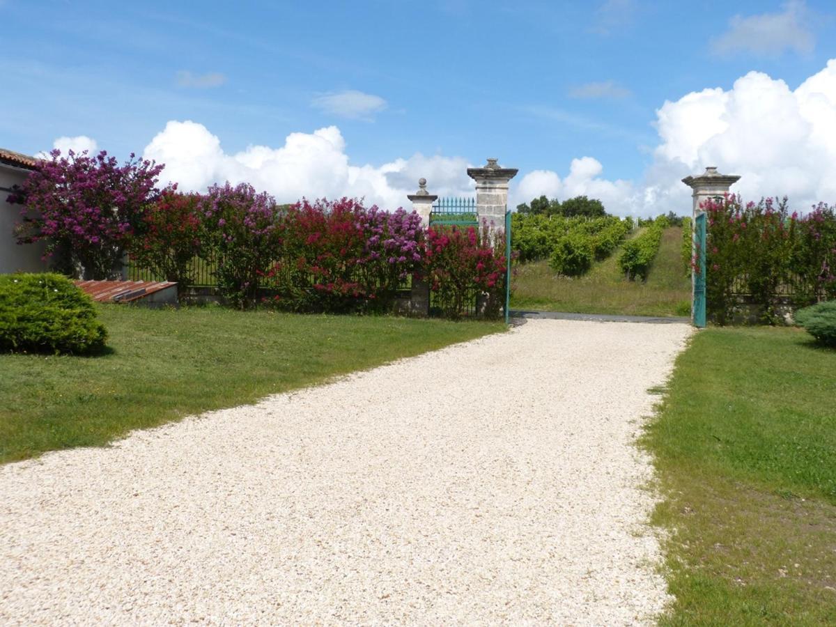 Hotel Domaine De L'Estuaire Saint-Thomas-de-Cônac Esterno foto